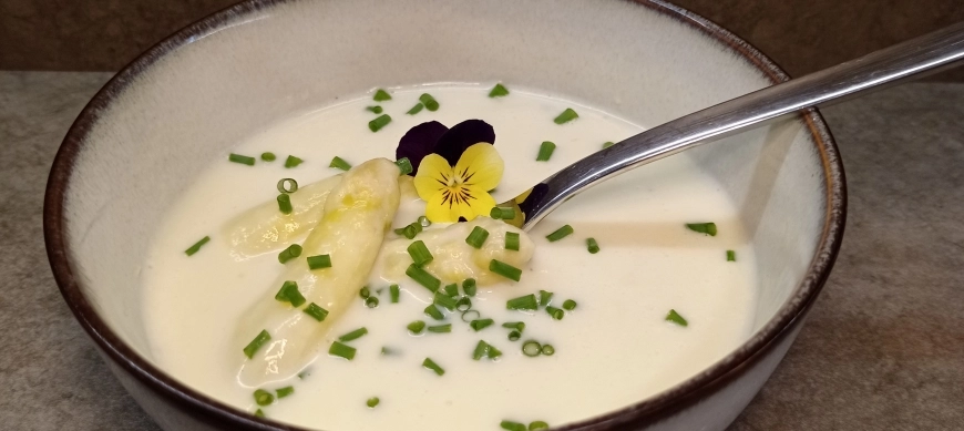 Crema de espárragos a mi manera