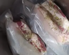 Step <p><span style="font-weight: normal;">Sacar las bolsas para poder calentar el agua. Programar Modo Hervidor 75º.</span></p> illustration