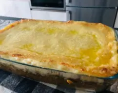 Step <p>Hornear durante 30 minutos (180°C). Dejar reposar la lasaña 5 minutos y durante ese tiempo ponemos el grill y gratinamos los calabacines rellenos<br /><br /><br /><br /><br /><br /><br />
</p><p><br></p> illustration