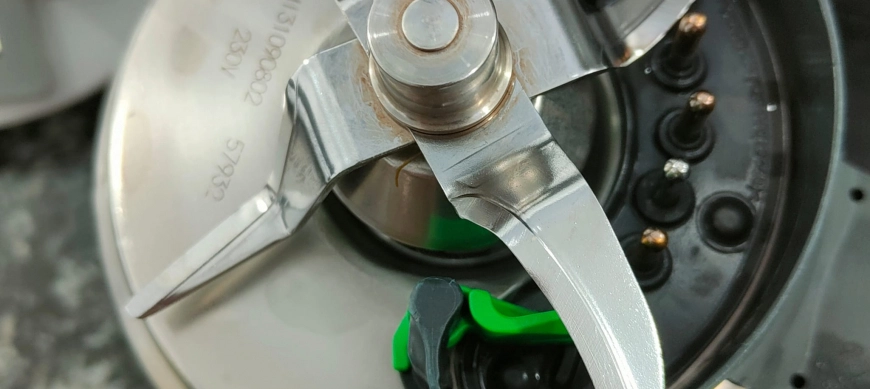 Truco: cómo colocar cuchillas y vaso en el lavavajillas con seguridad