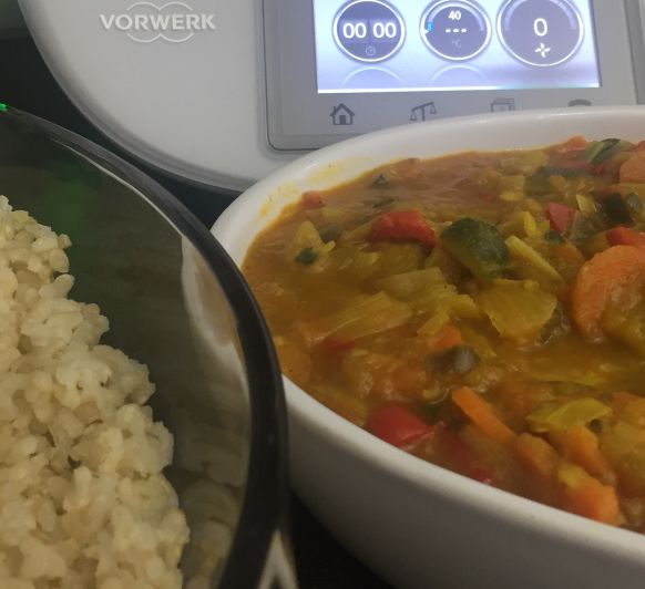 Verduras al curry con arroz